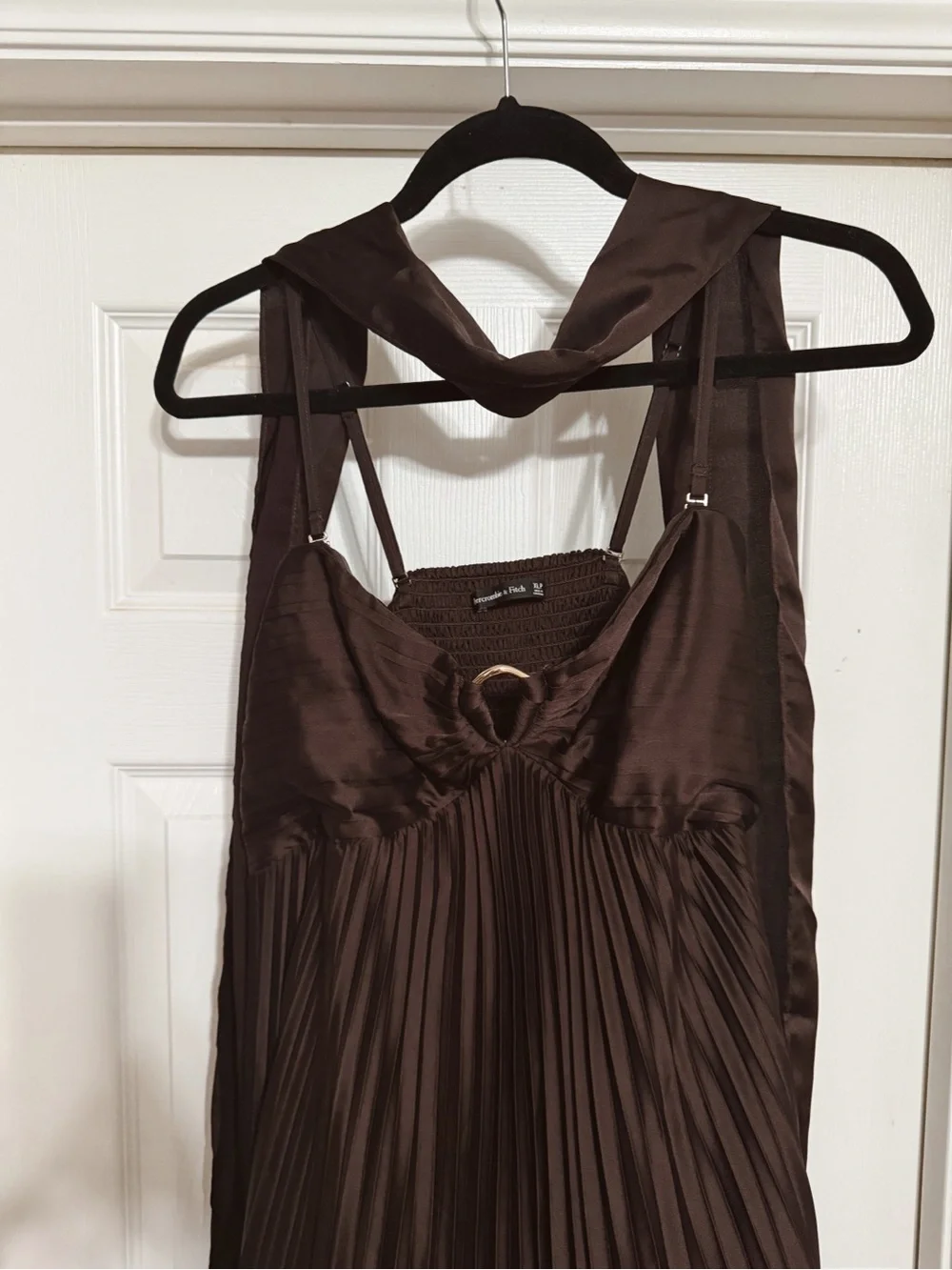 Abercrombie & Fitch Brown Pleated Maxi Dress
